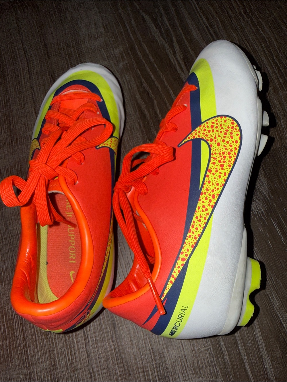 Nike kids Mercurial Vapor 10 Elite FG soccer cleats size 2